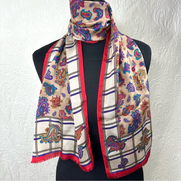 Oscar de la Renta Silk Paisley Oblong Scarf PINHOLES - Picture 2 of 13